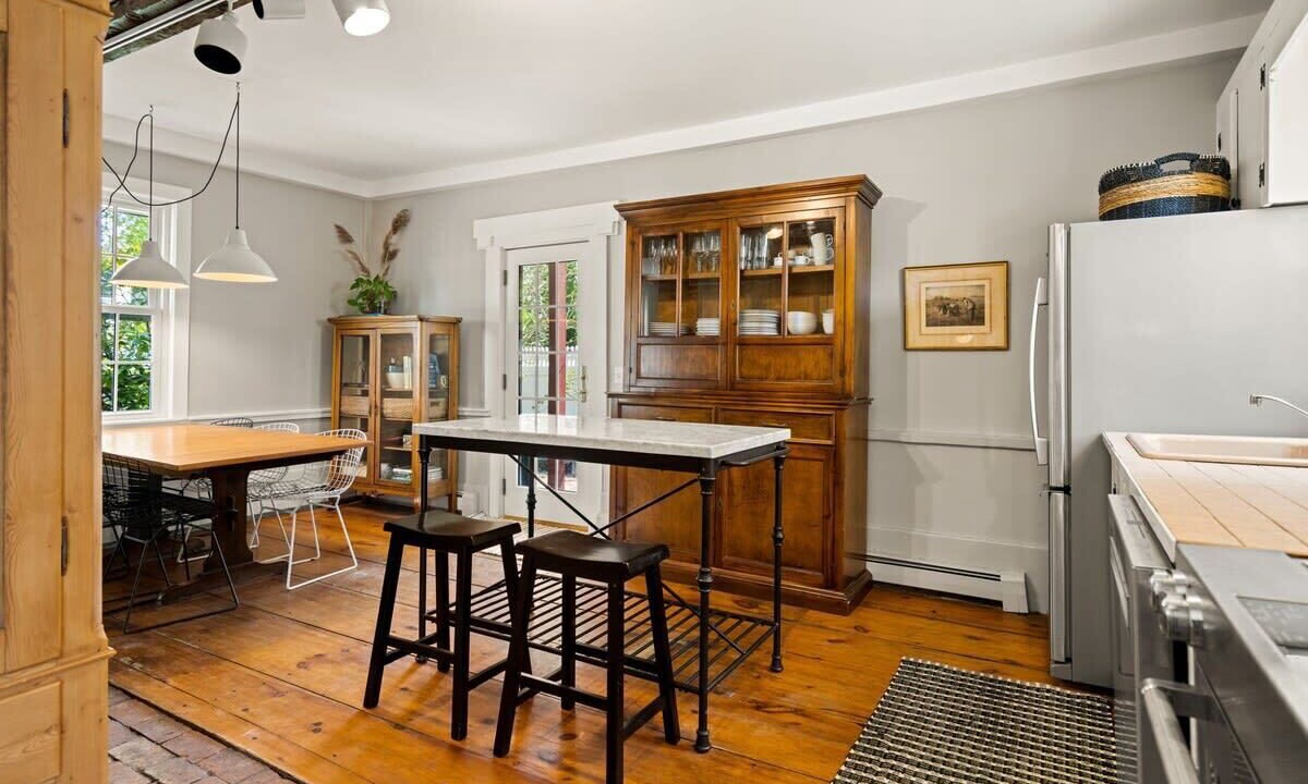 Photo of Bedroom in Newburyport