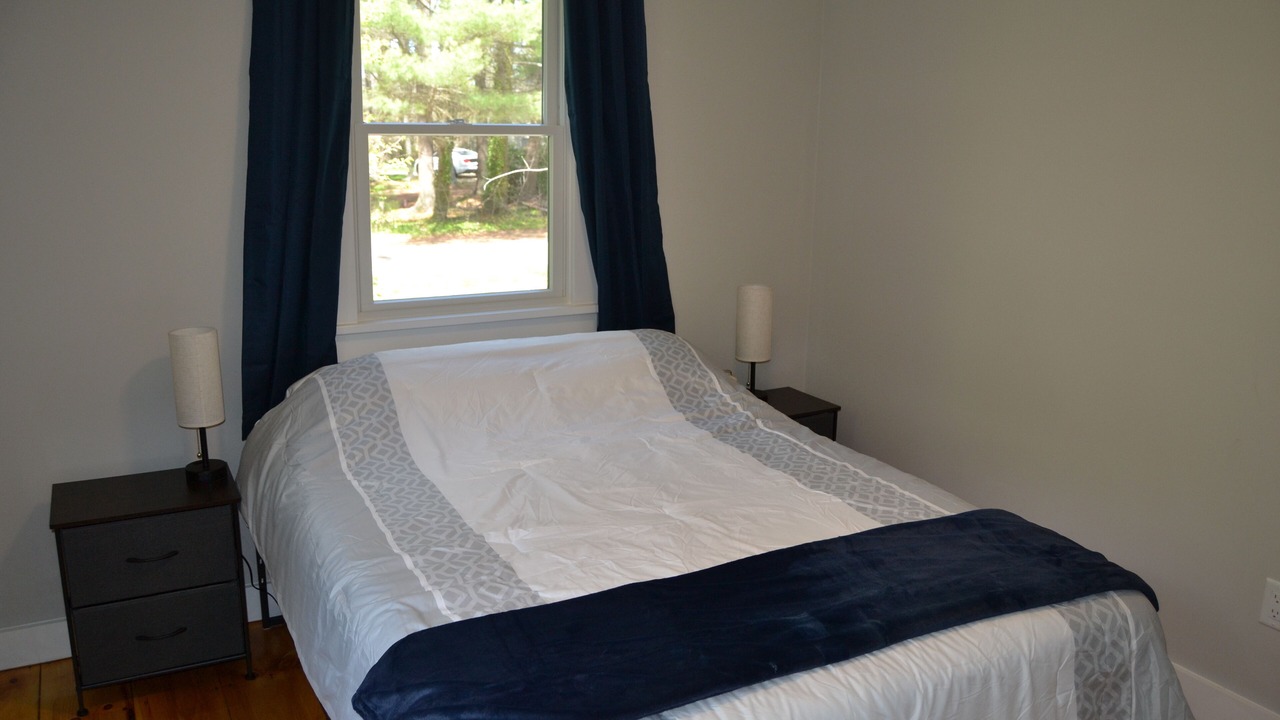 Photo of Bedroom in Cedar Bushes