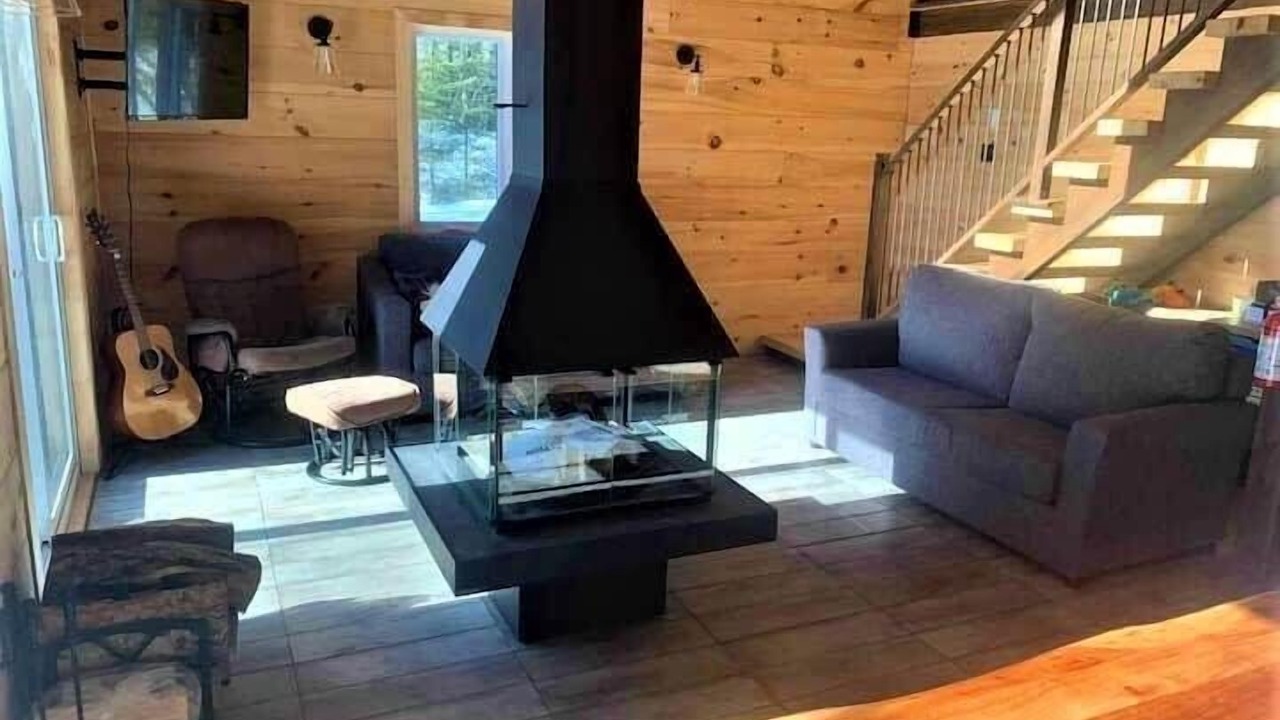 Photo of Livingroom in Lac-aux-Sables