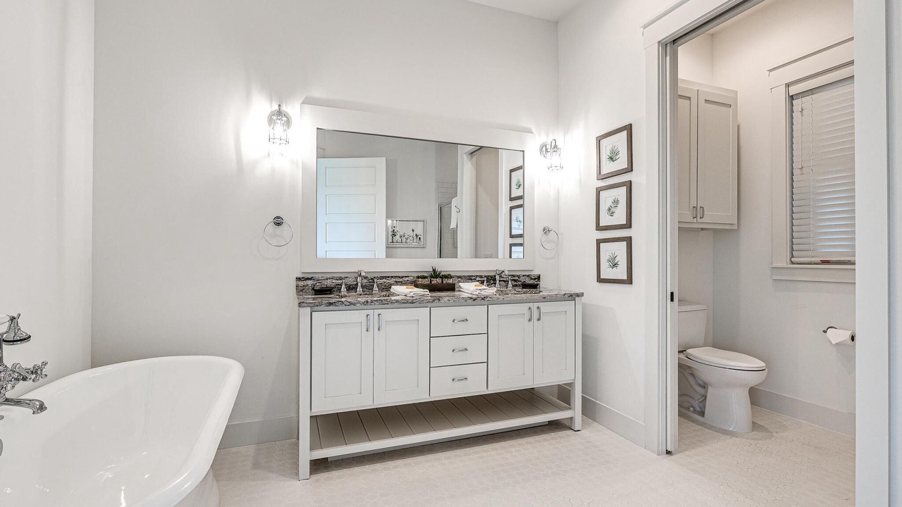 Photo of Bathroom in Eufaula