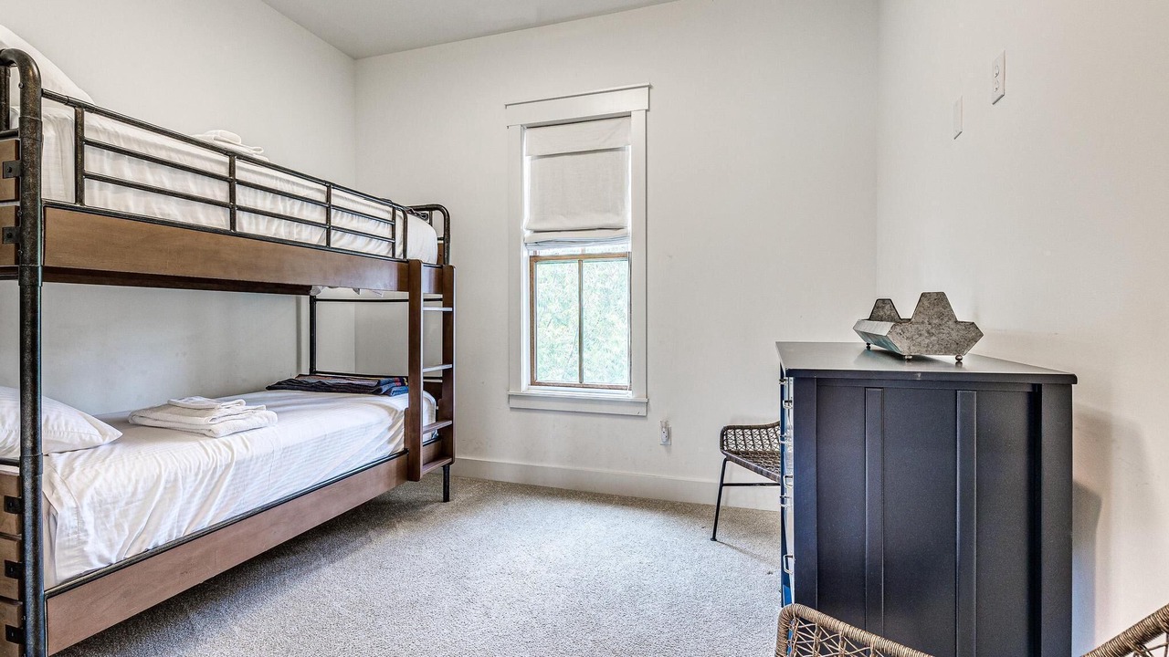 Photo of Bedroom in Eufaula