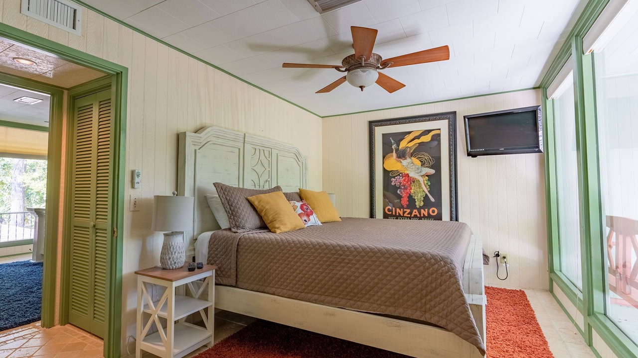 Photo of Bedroom in Eden Isle