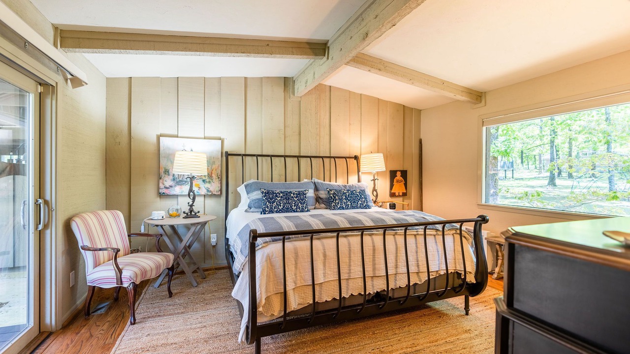 Photo of Bedroom in Eden Isle