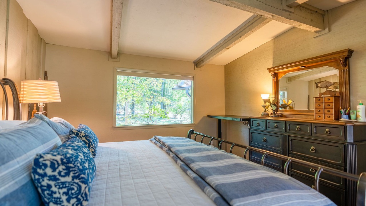 Photo of Bedroom in Eden Isle