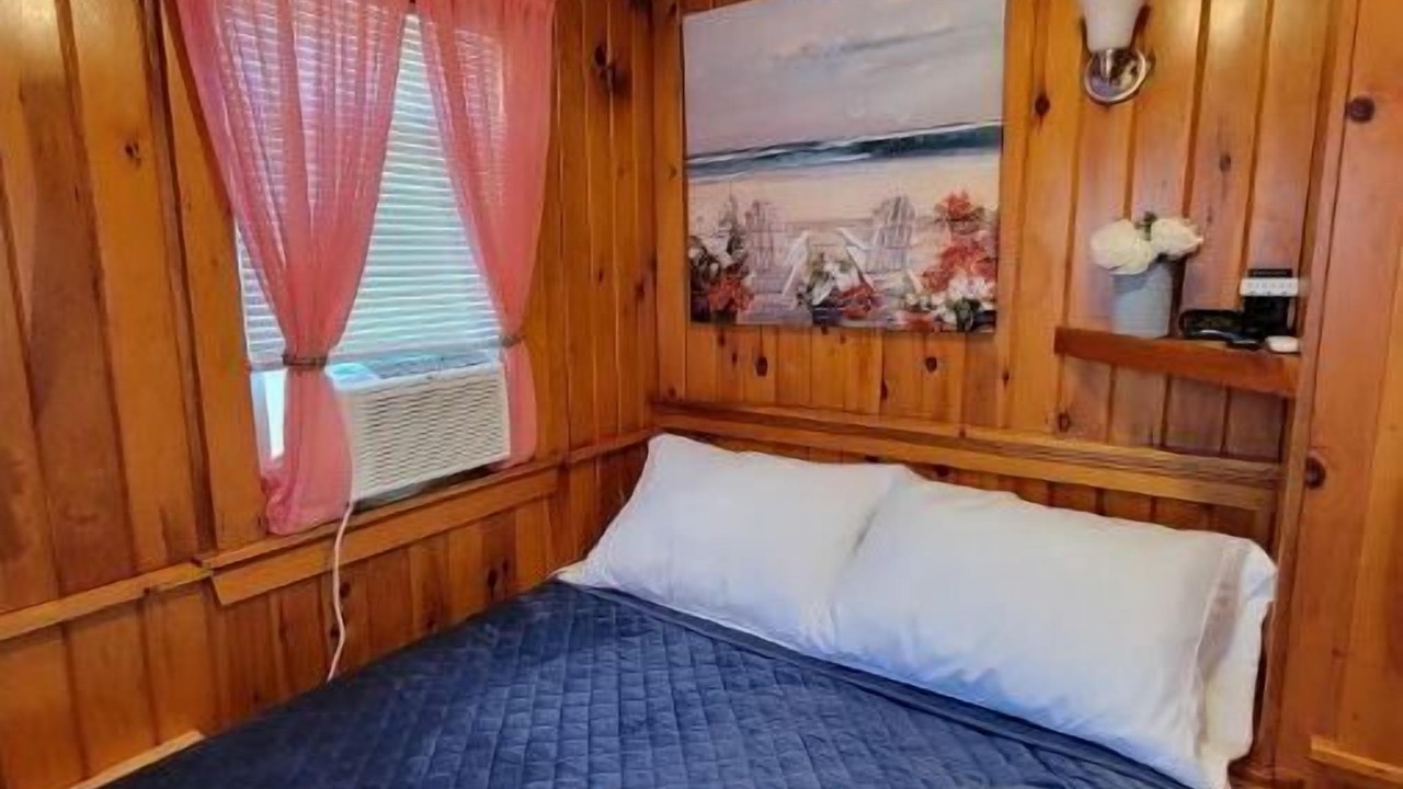 Photo of Bedroom in Hampton