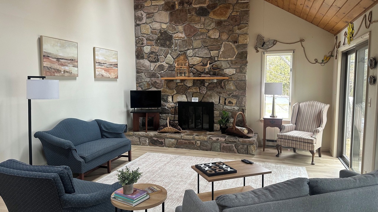 Photo of Livingroom in Plattsburgh