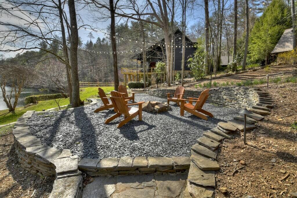 Photo of Outdoor in Cherry Log