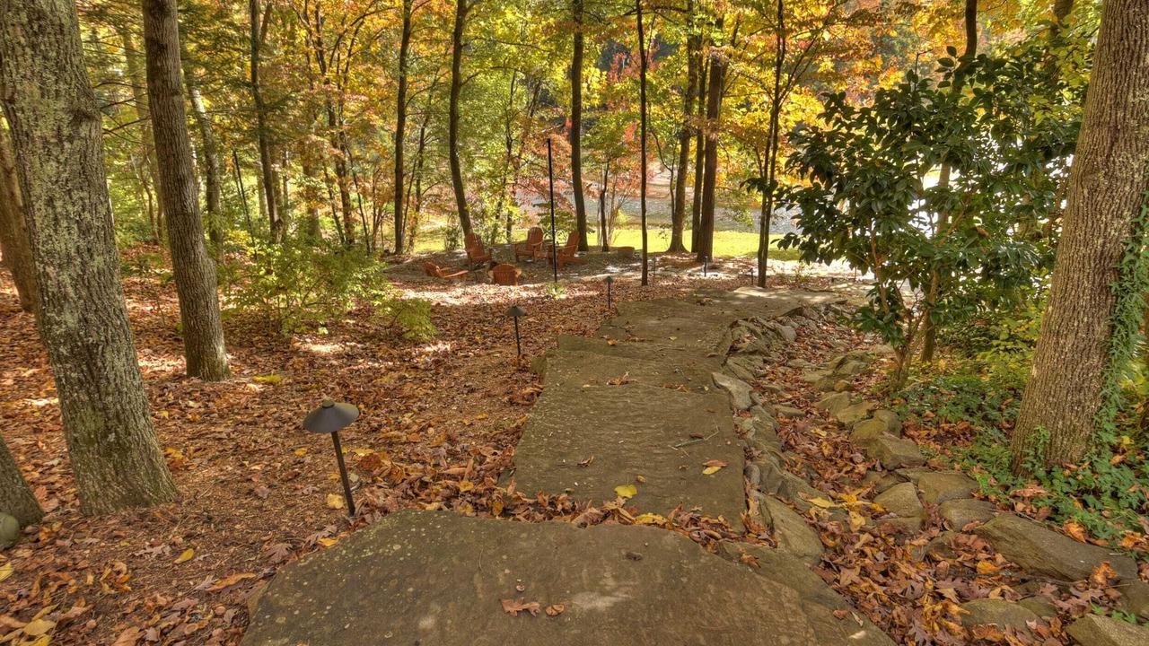 Photo of Outdoor in Cherry Log