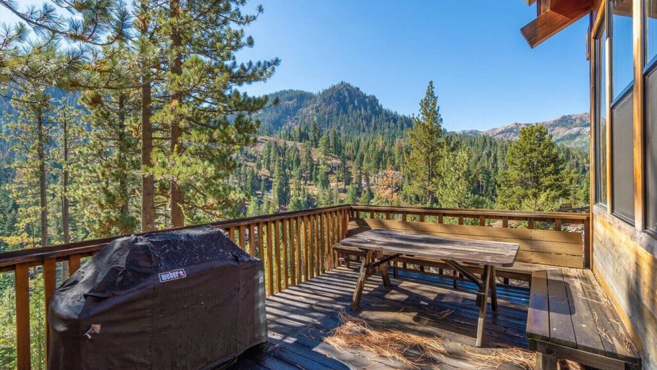 Photo of Outdoor in Alpine Meadows