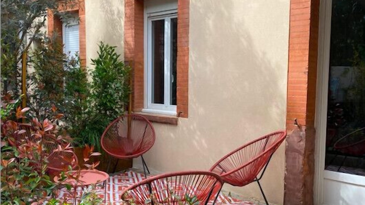 Photo of Patio Balcony in Minimes - Barriere de Paris