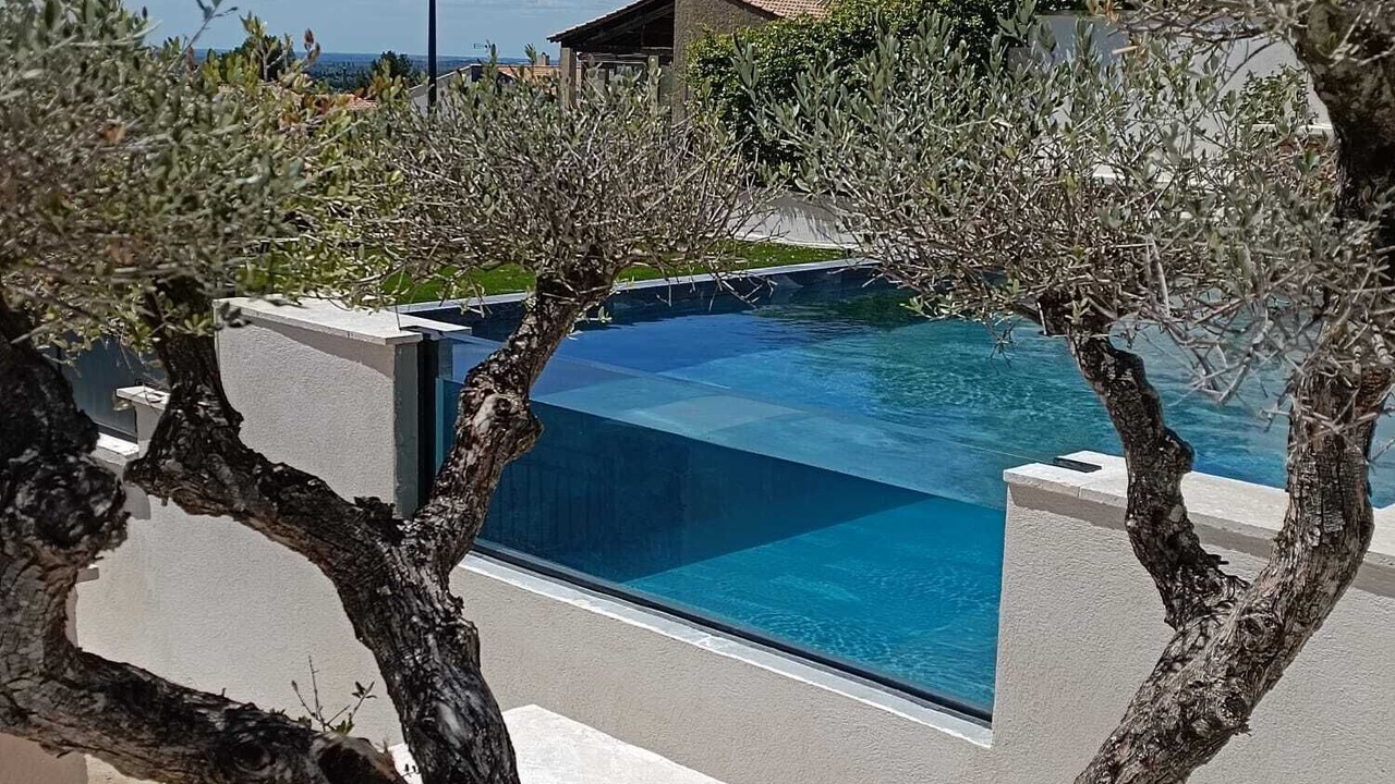Photo of Outdoor in Aureille