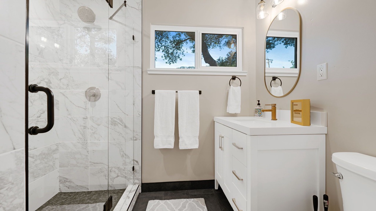 Photo of Bathroom in Clearlake