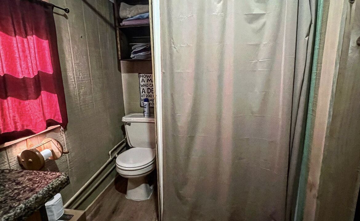 Photo of Bathroom in Maple View
