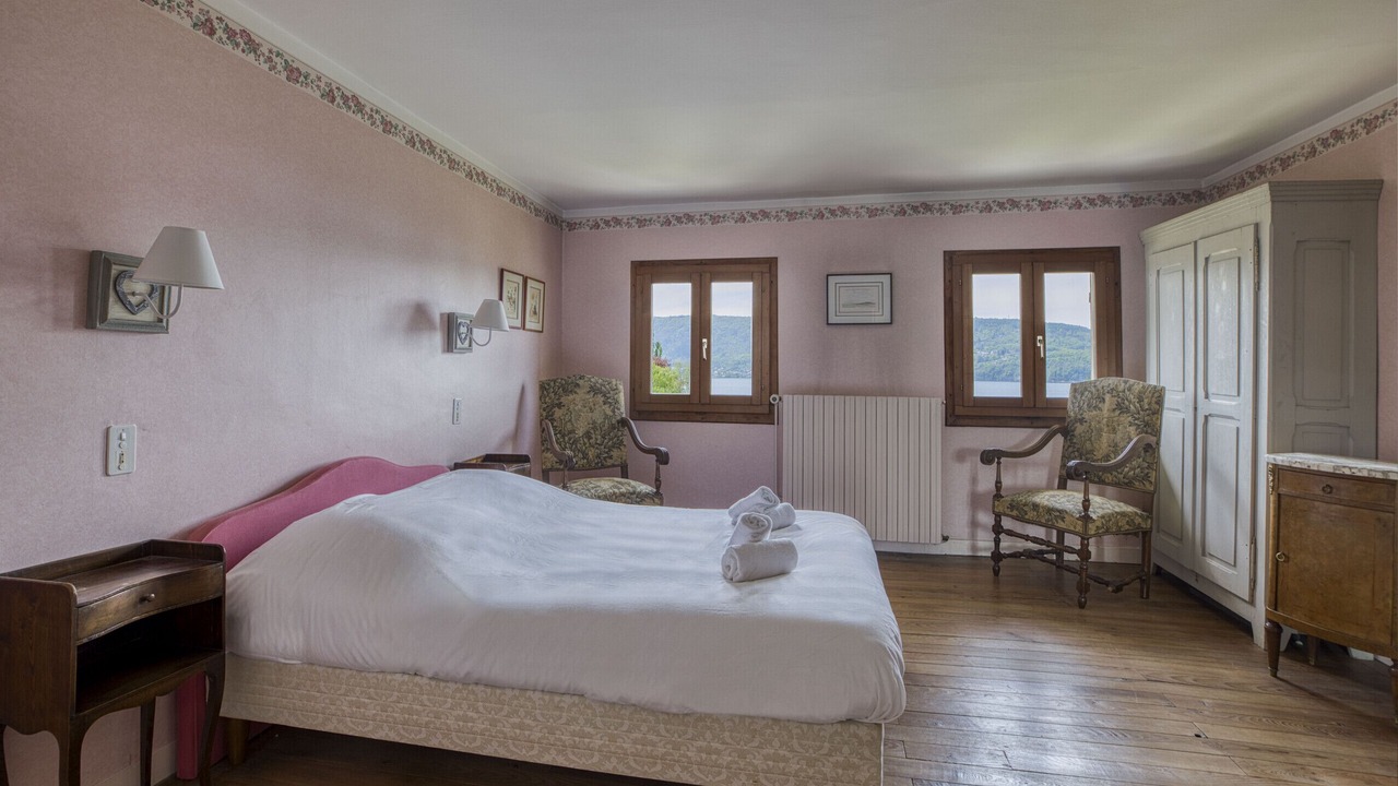 Photo of Bedroom in Veyrier-du-Lac