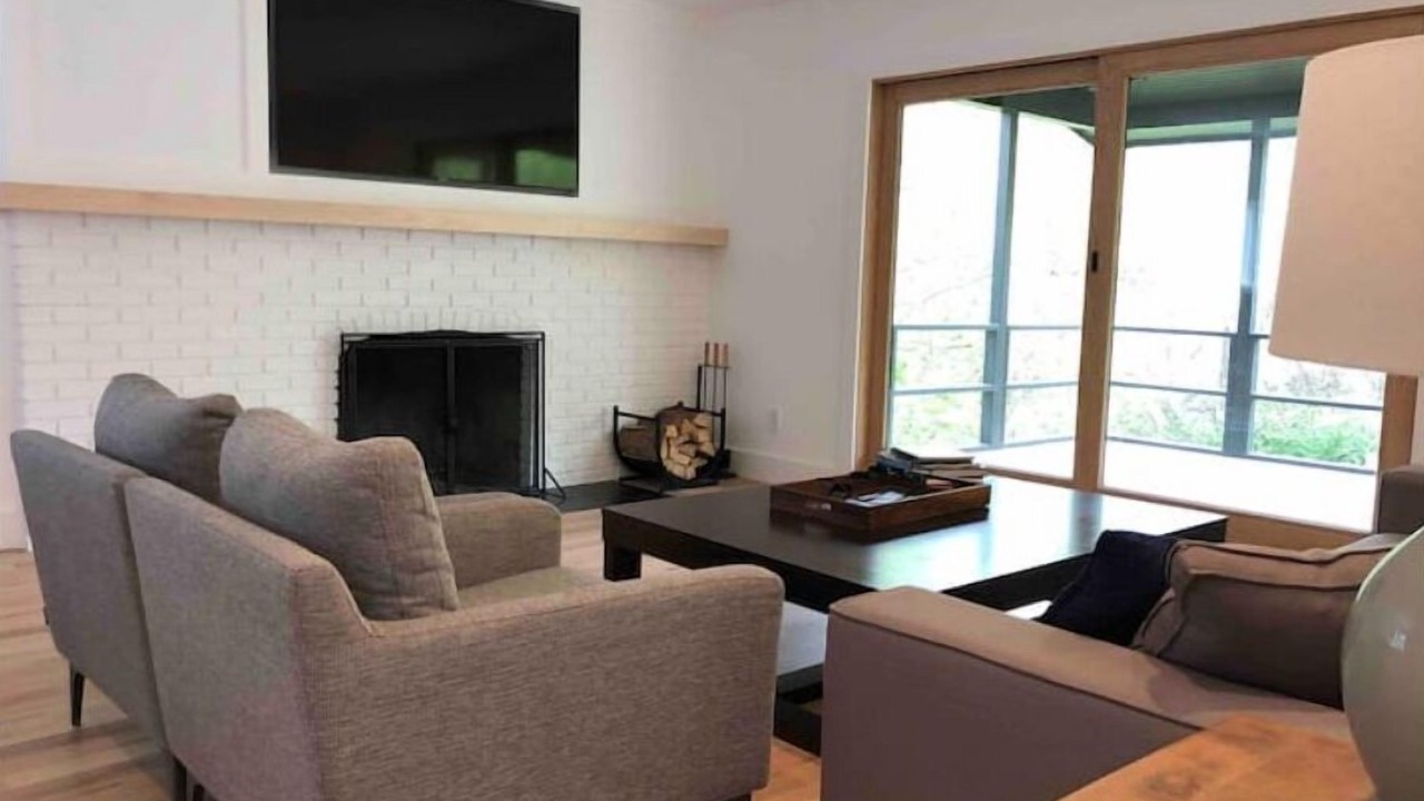 Photo of Livingroom in Baroda