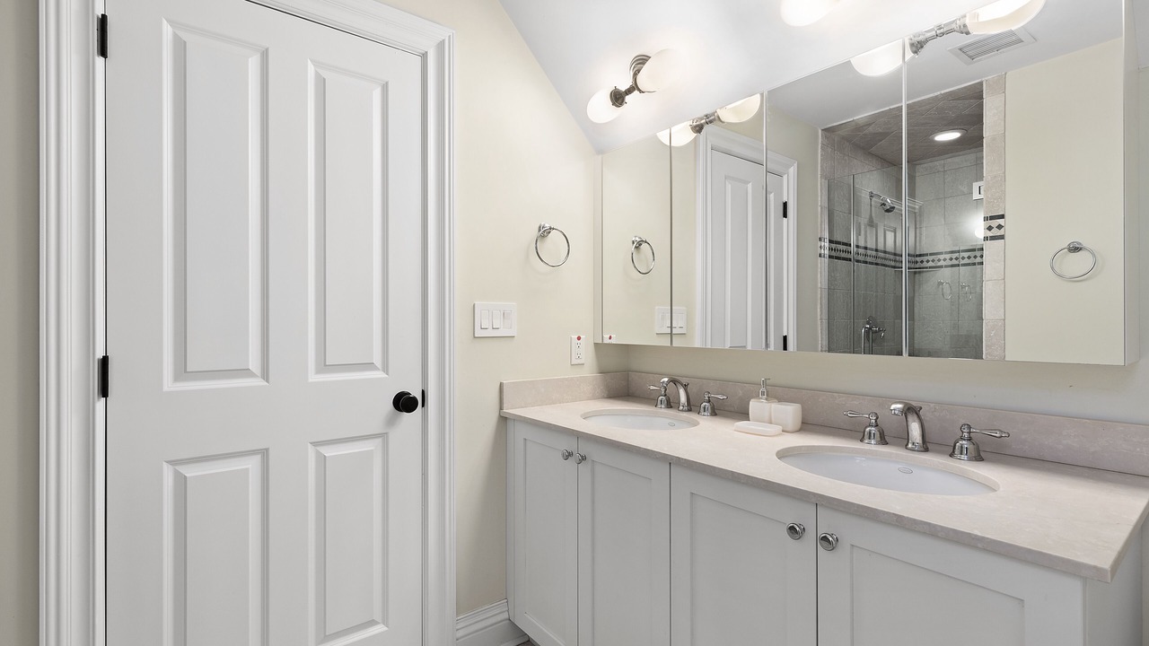 Photo of Bathroom in East Hampton