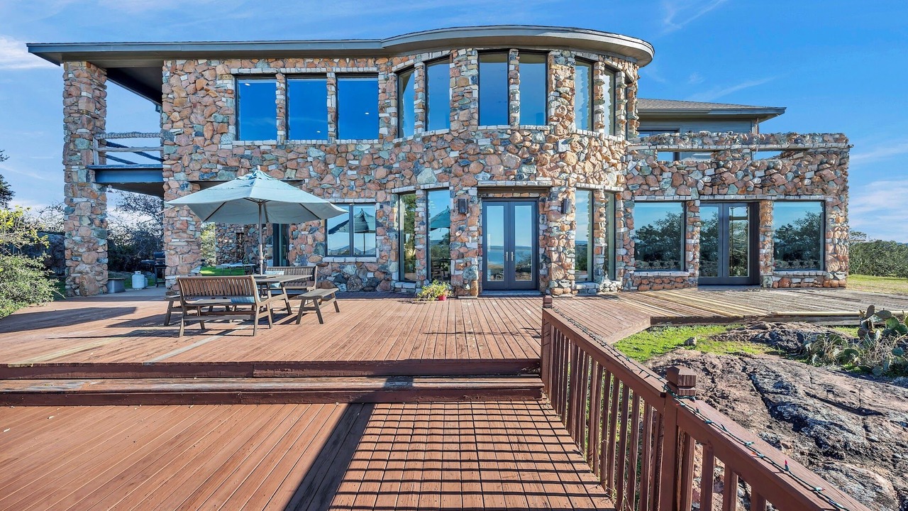 Photo of Outdoor in Burnet