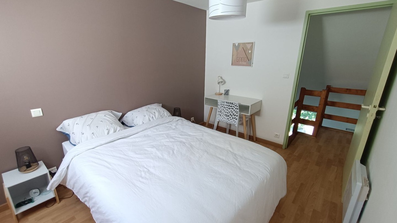 Photo of Bedroom in Salles-Curan