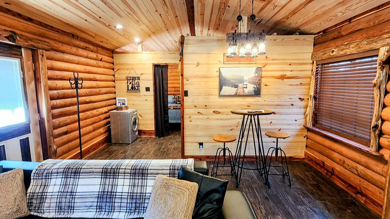 Photo of Bedroom in Mid America