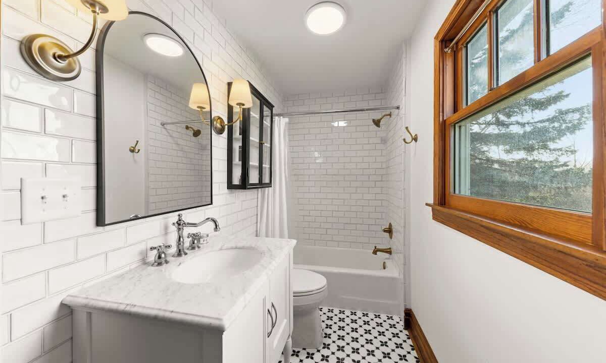 Photo of Bathroom in Fox Valley