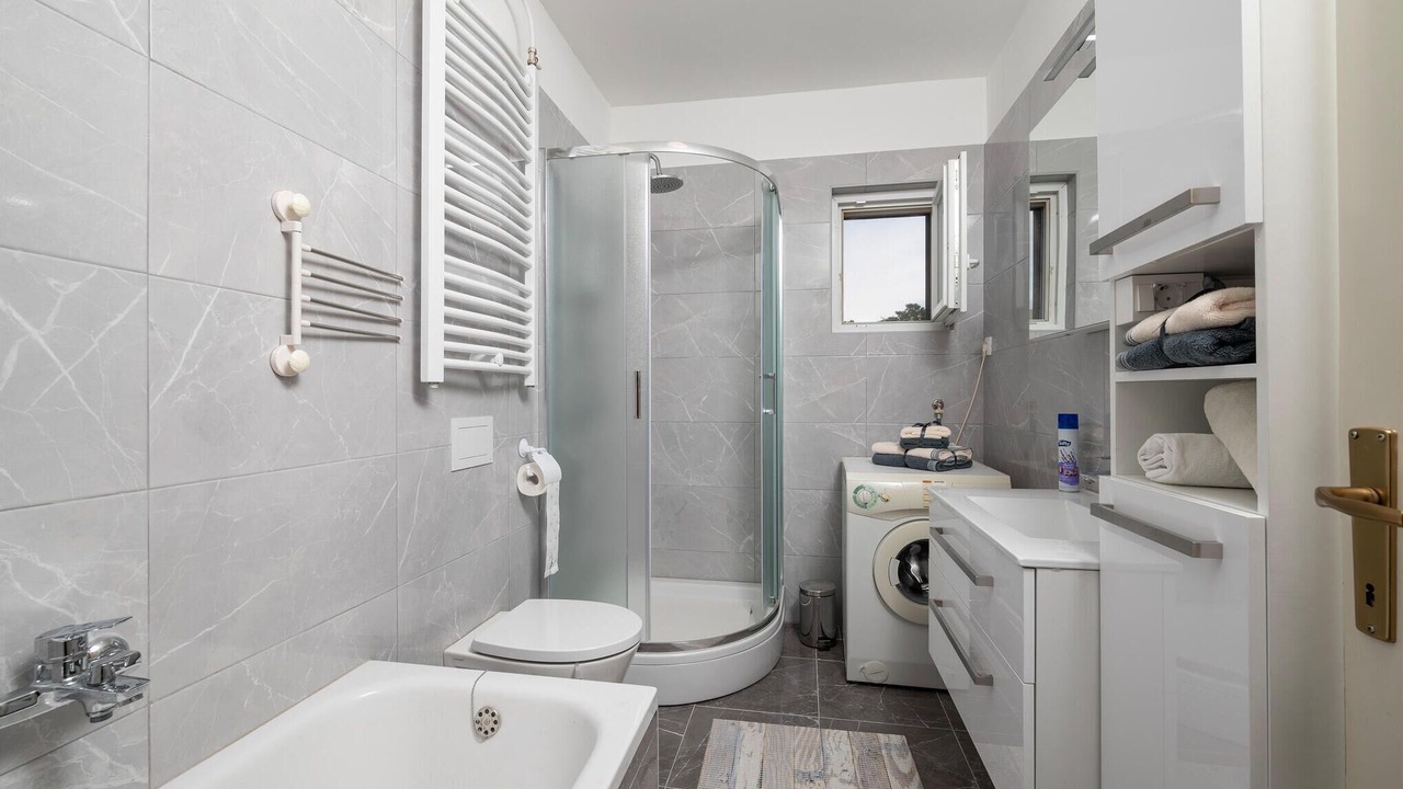 Photo of Bathroom in Presika
