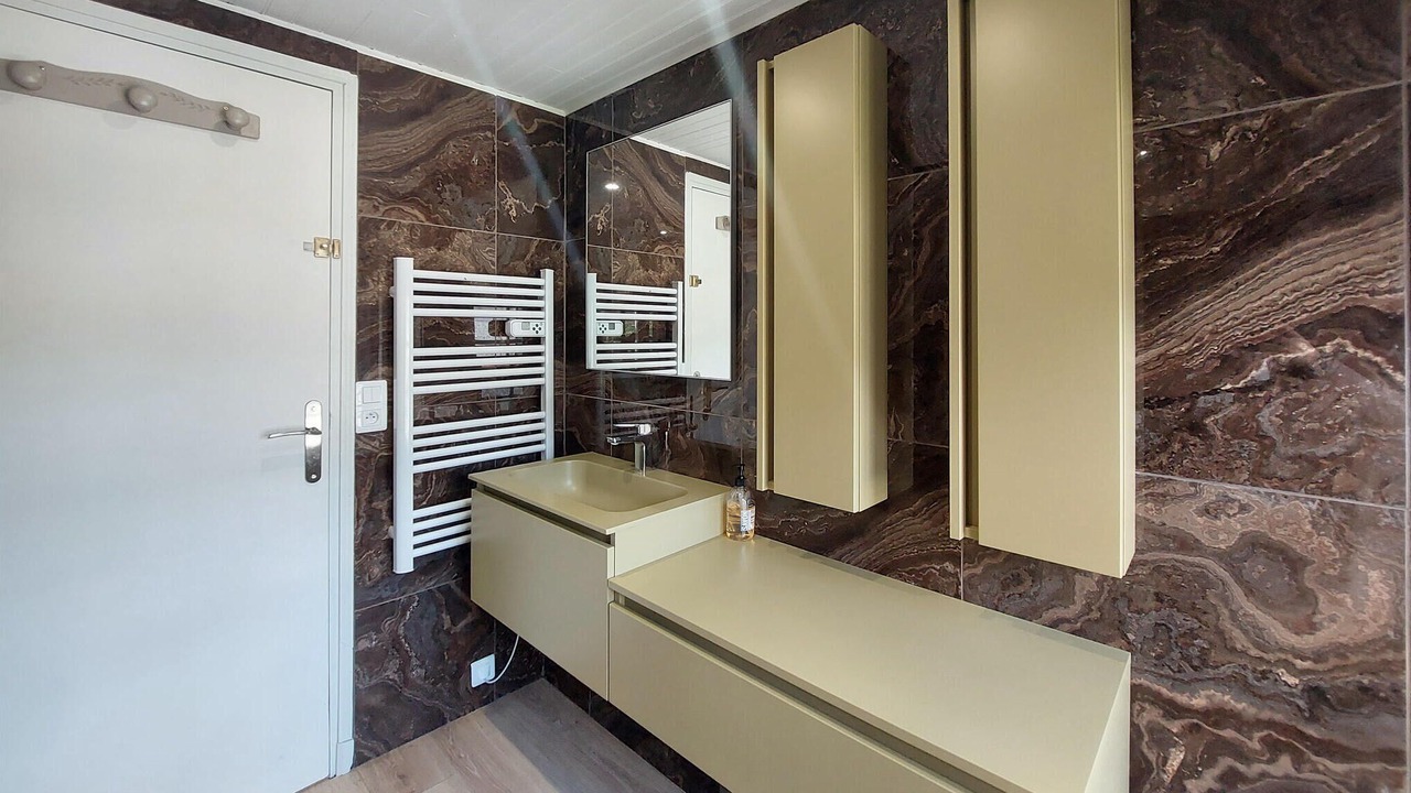 Photo of Bathroom in Etigny