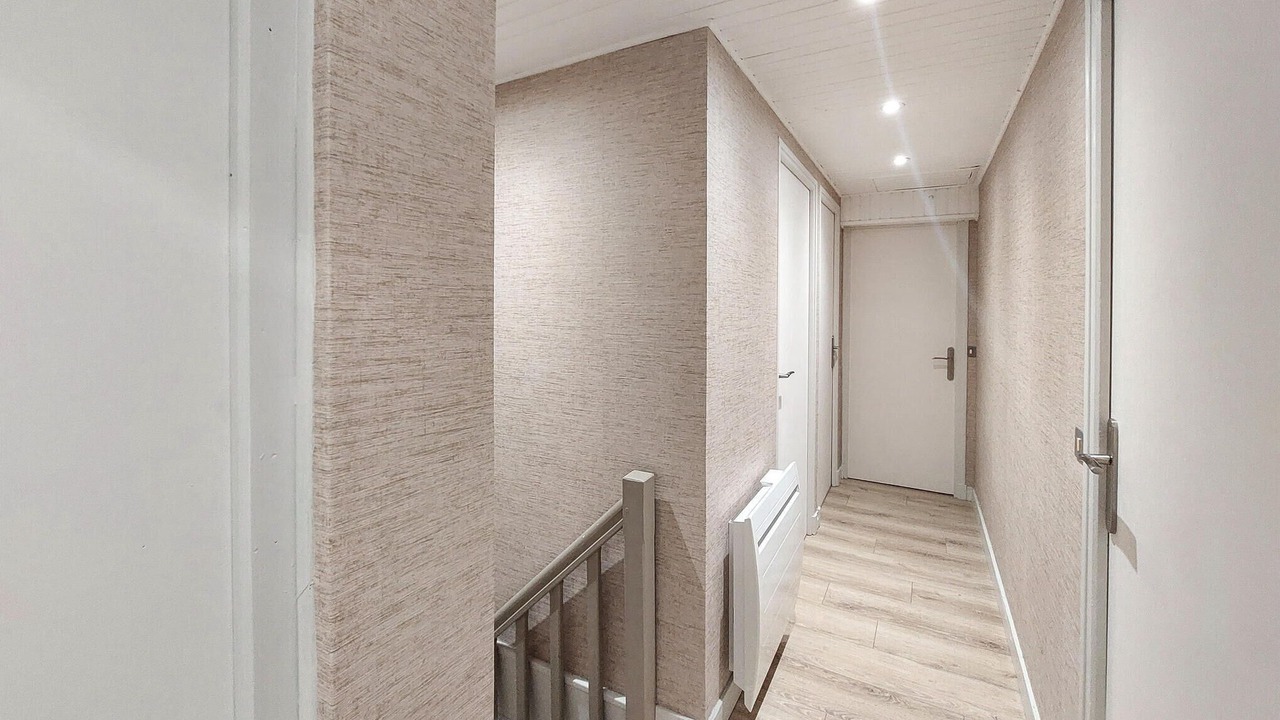 Photo of Others in Etigny