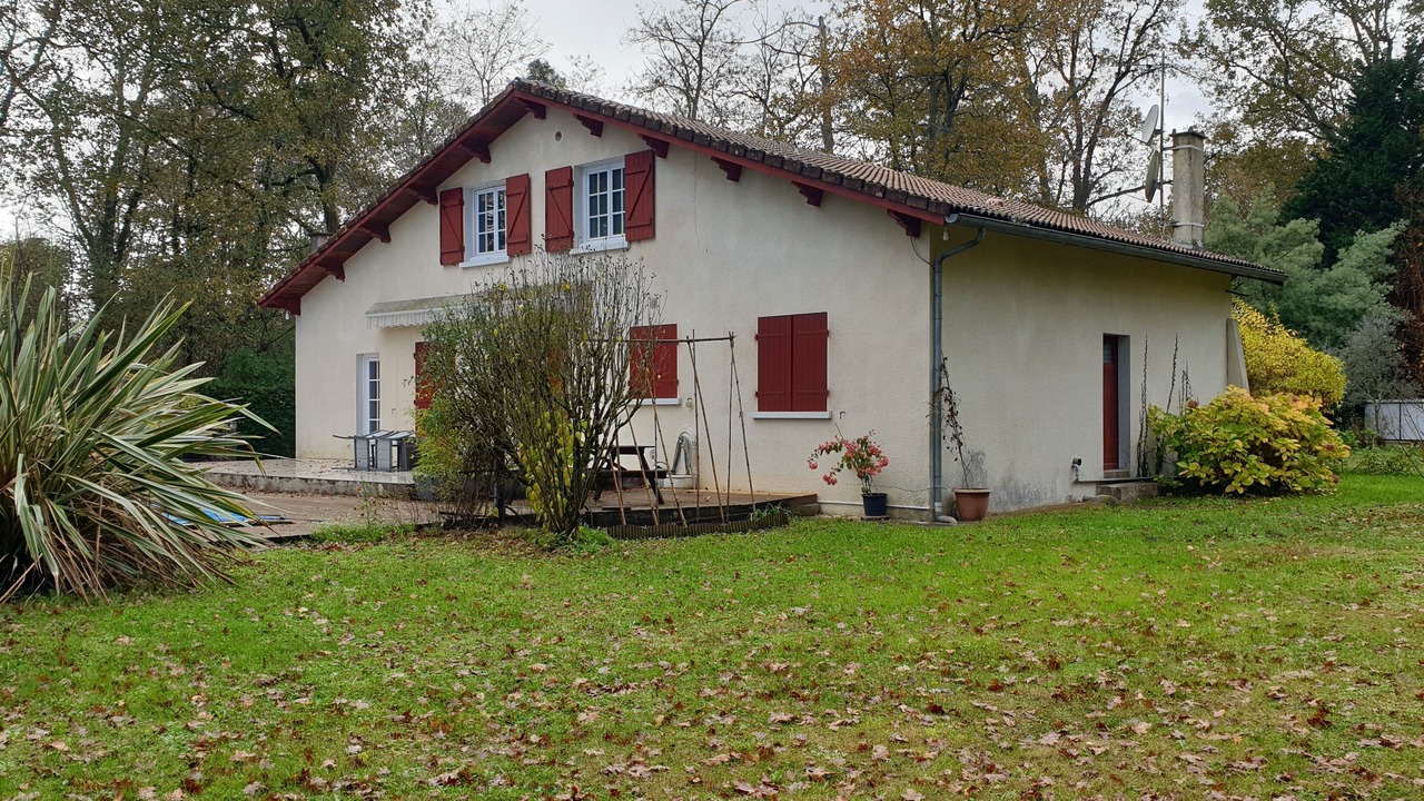 Photo of Outdoor in Vertheuil