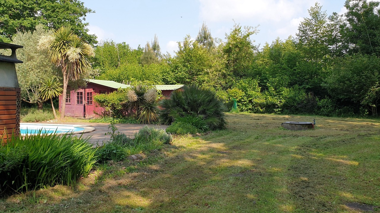 Photo of Outdoor in Vertheuil