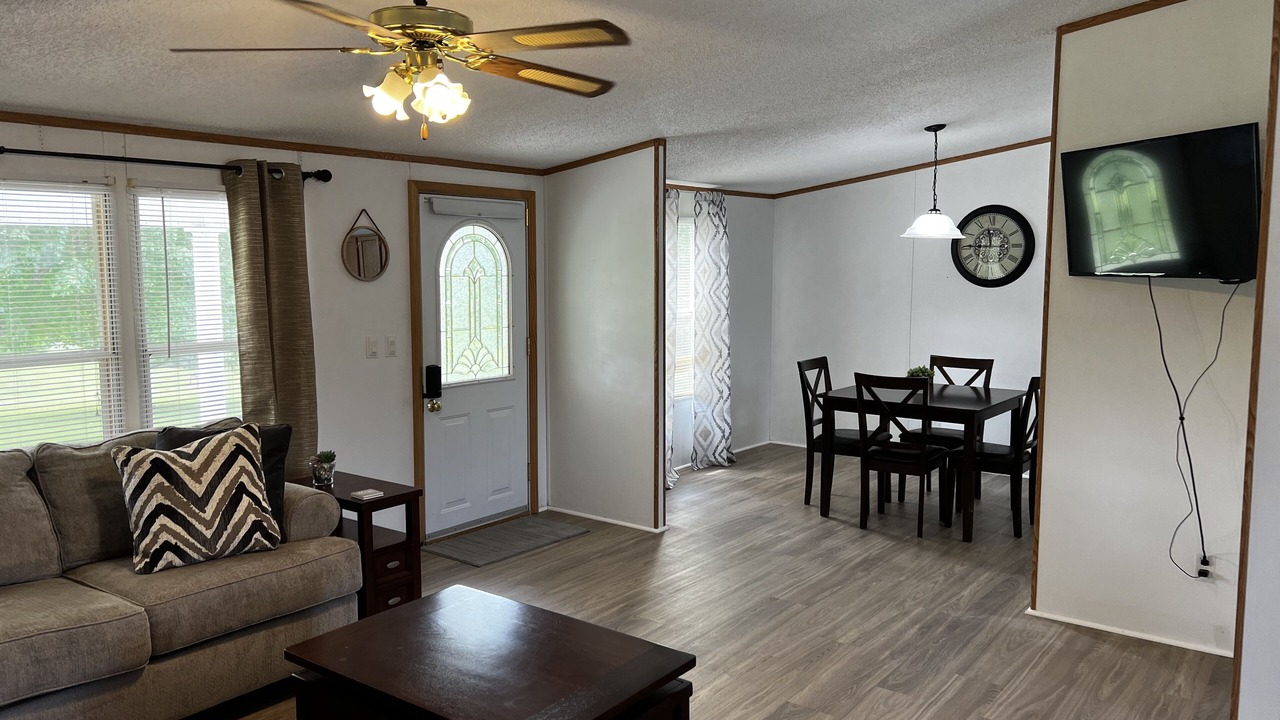 Photo of Livingroom in Cookeville