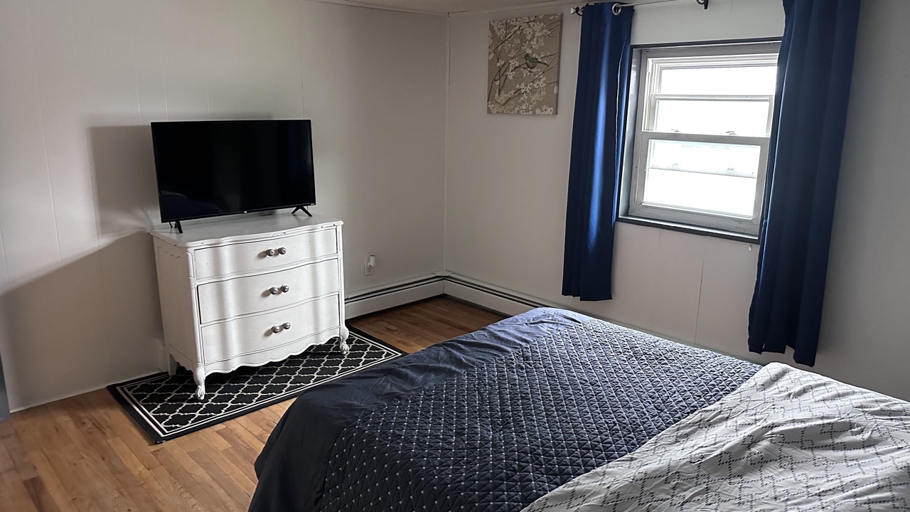 Photo of Bedroom in Kearny