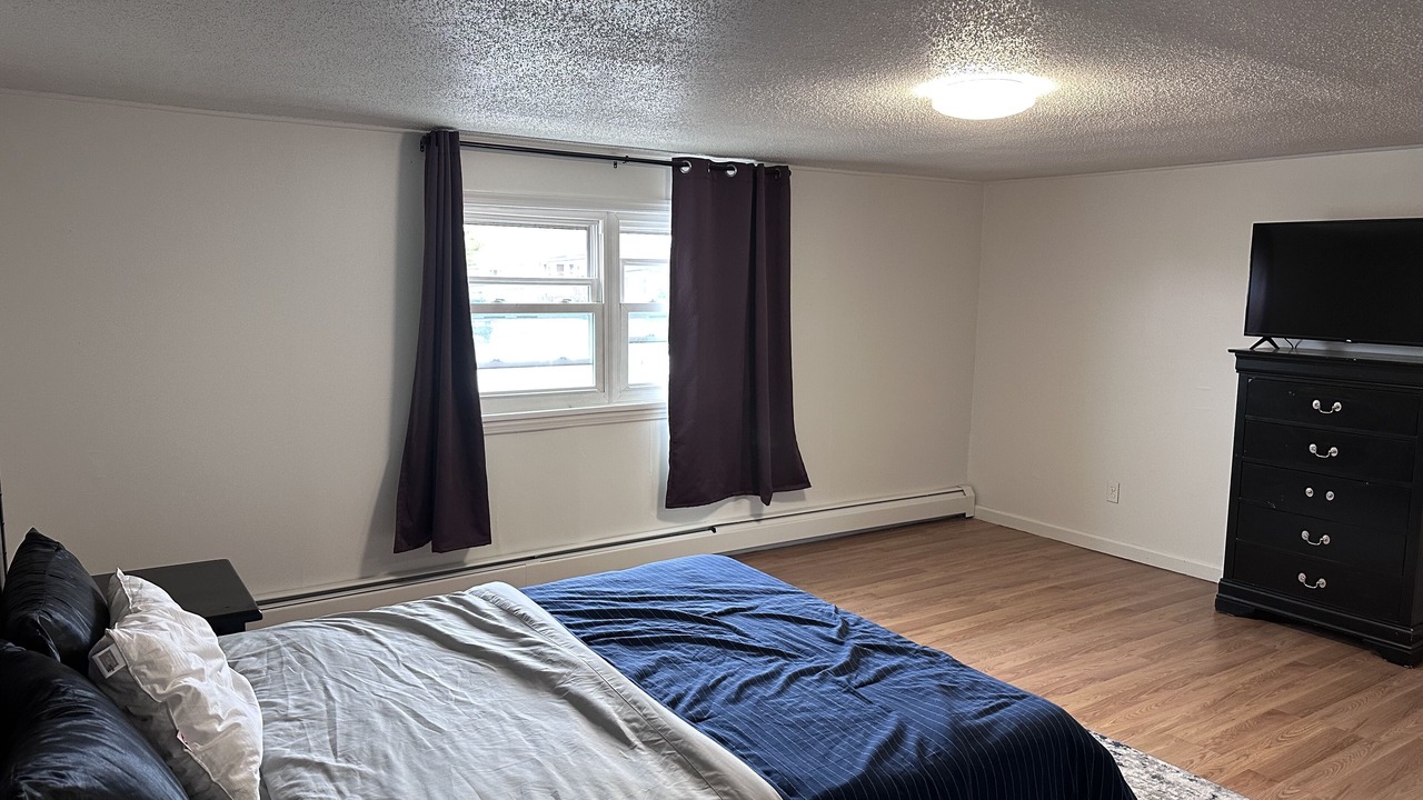Photo of Bedroom in Kearny