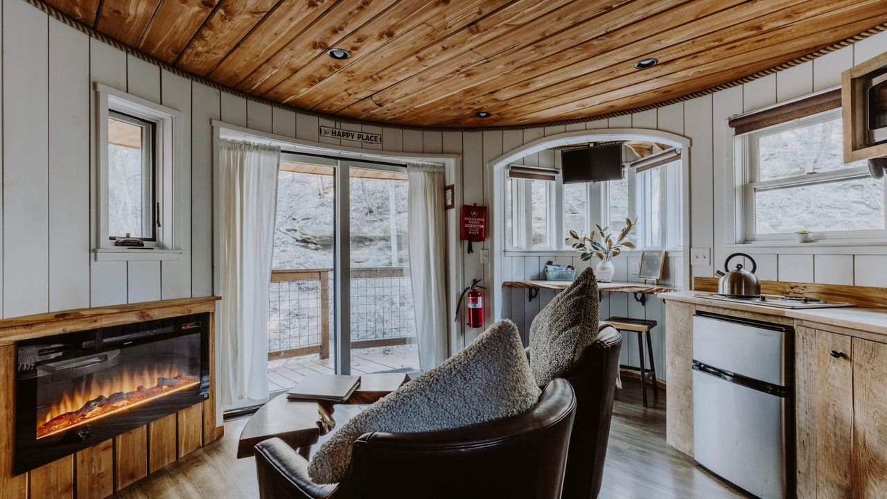 Photo of Livingroom in Laurelville