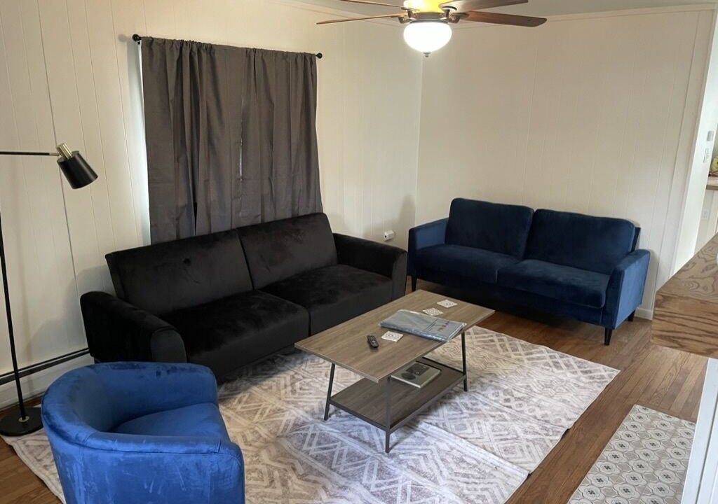 Photo of Livingroom in Brookfield