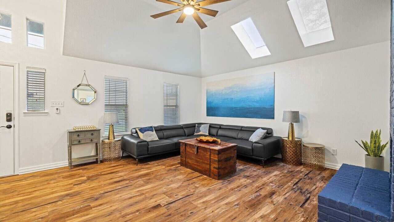 Photo of Livingroom in Round Rock