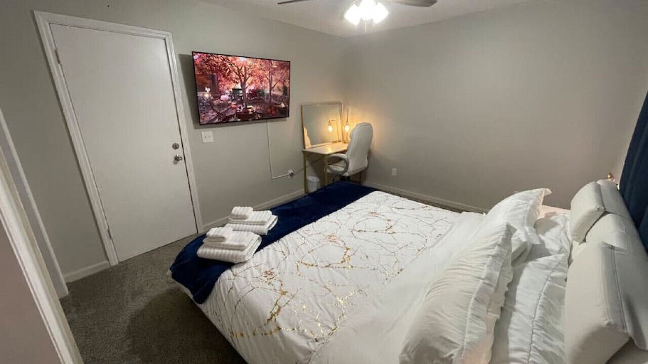 Photo of Bedroom in Commerce