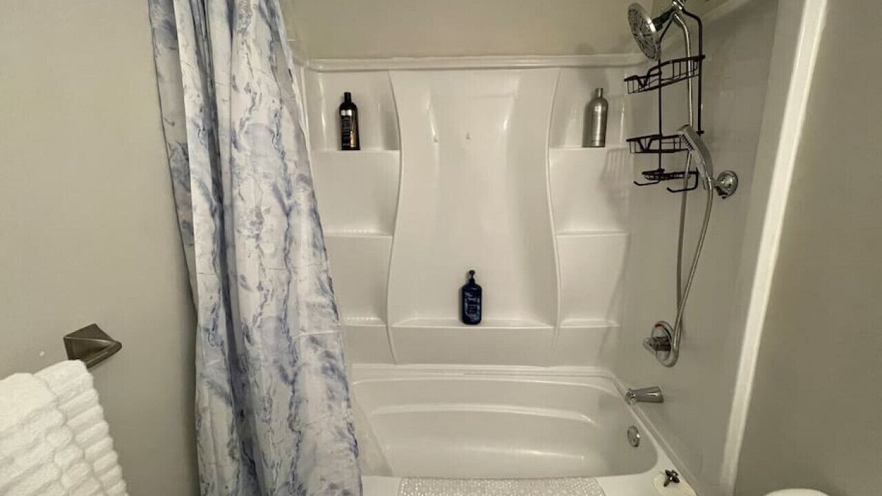 Photo of Bathroom in Commerce