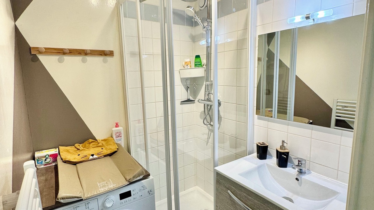Photo of Bathroom in Centre Ville Rive Gauche