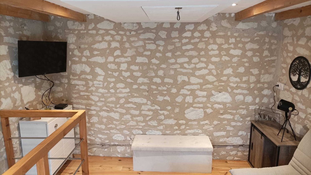 Photo of Livingroom in Civray-sur-Esves