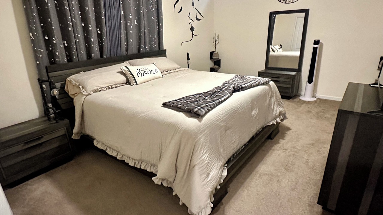 Photo of Bedroom in Elizabethtown