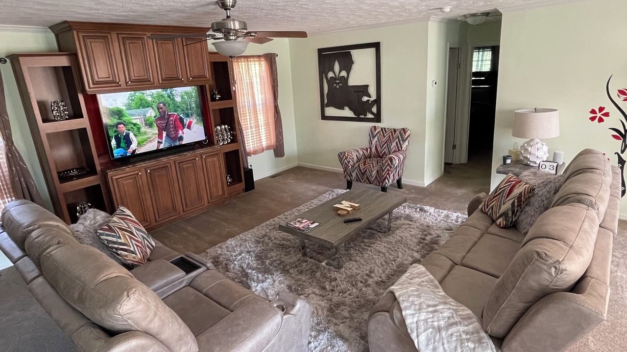 Photo of Livingroom in Elizabethtown