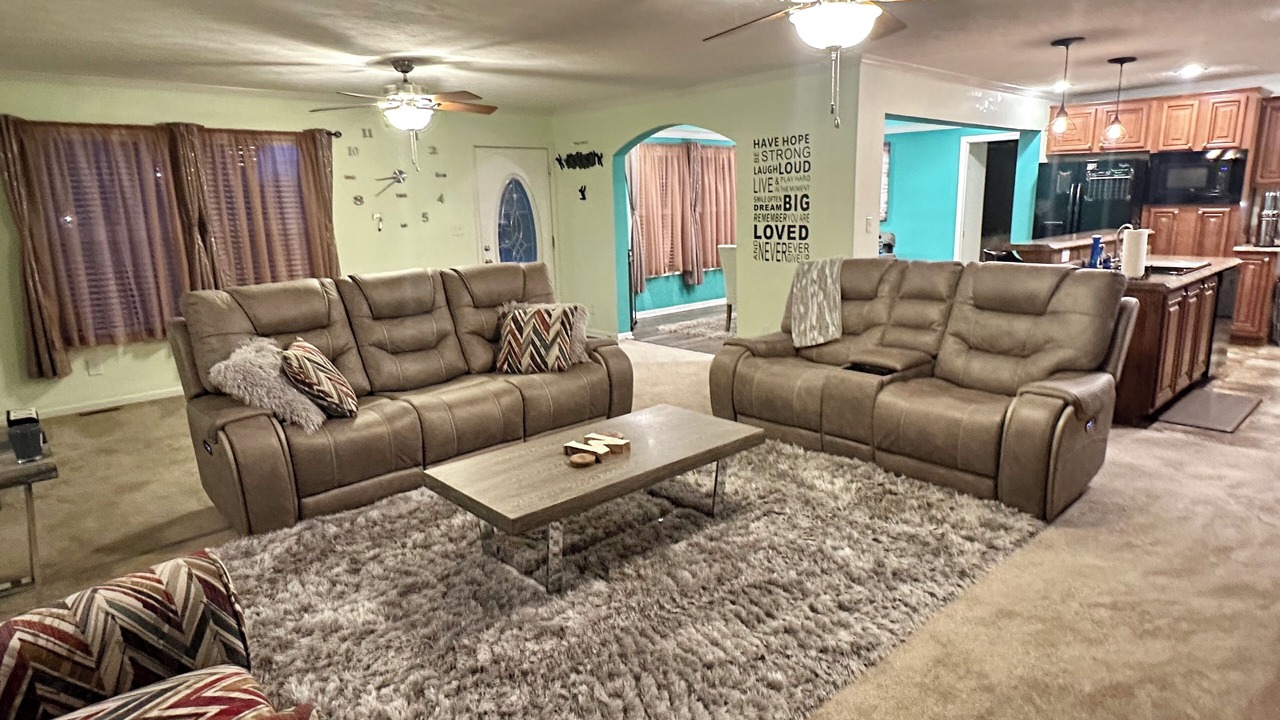 Photo of Livingroom in Elizabethtown