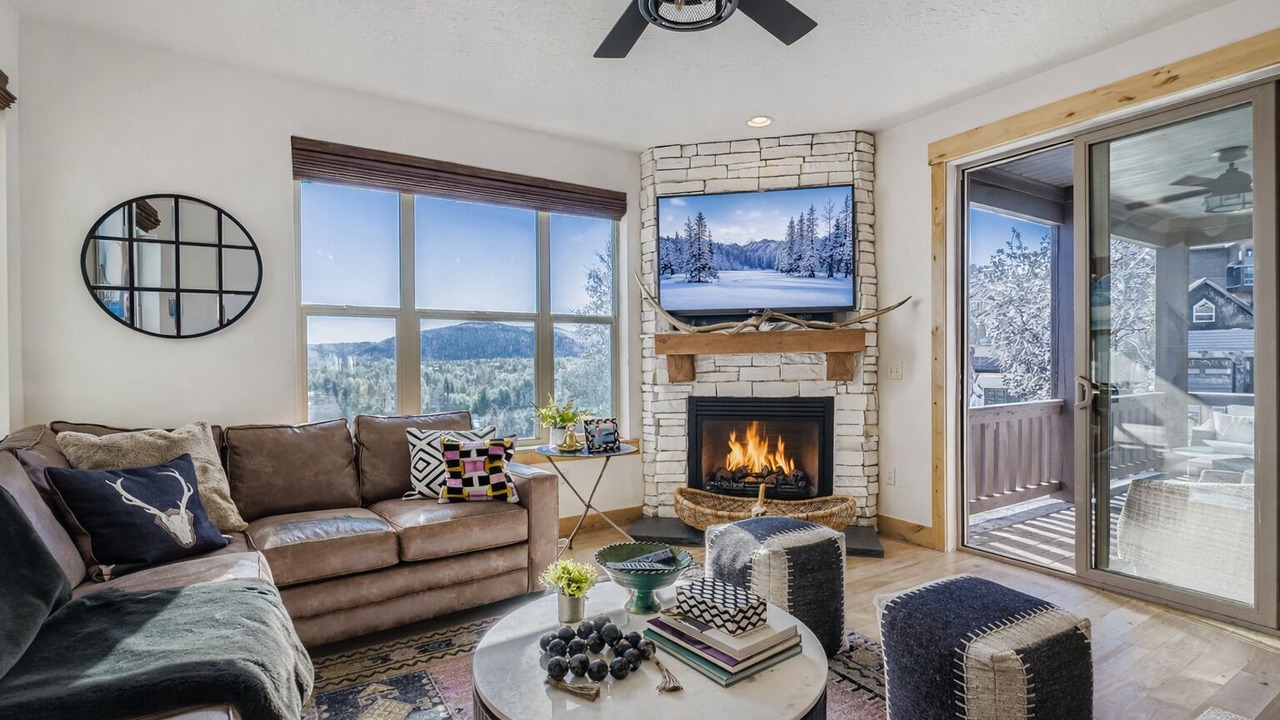 Photo of Livingroom in Bear Hollow Village