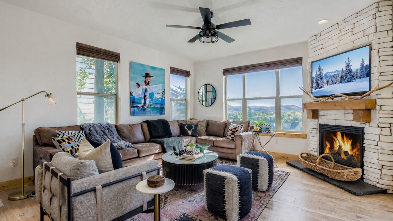 Photo of Livingroom in Bear Hollow Village