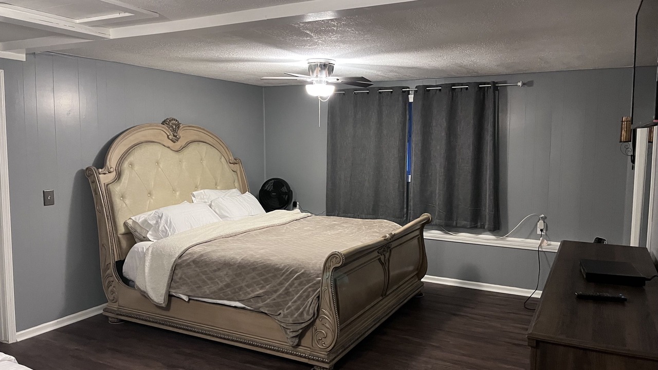 Photo of Bedroom in Deepwater