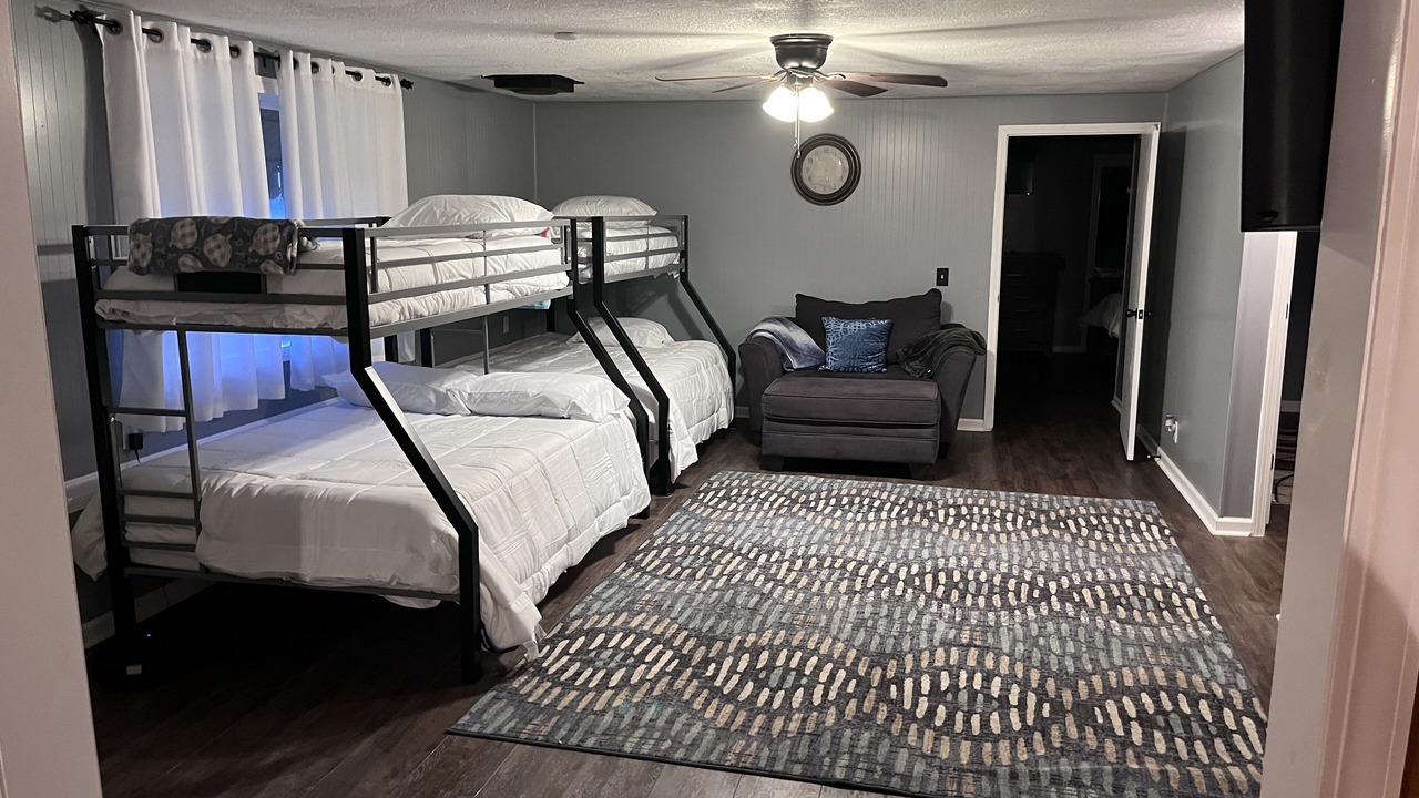 Photo of Bedroom in Deepwater