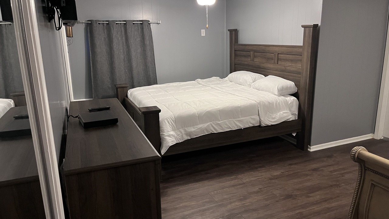 Photo of Bedroom in Deepwater