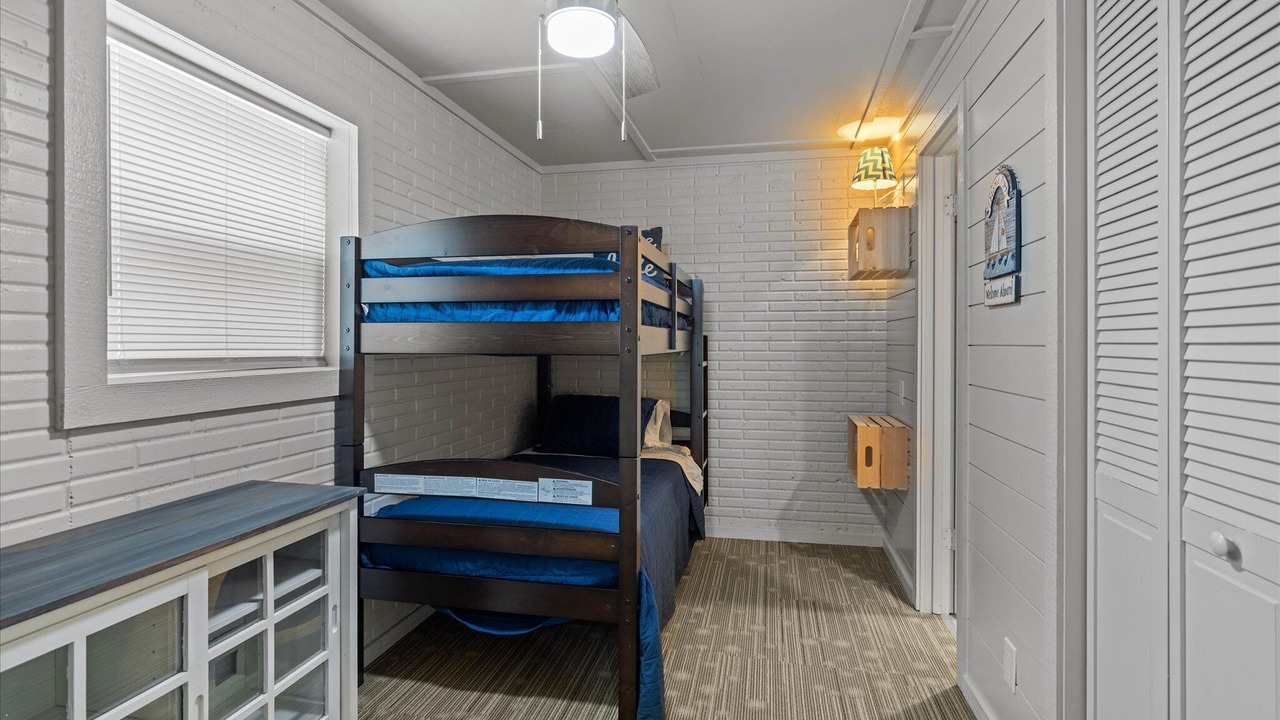 Photo of Bedroom in Lampe
