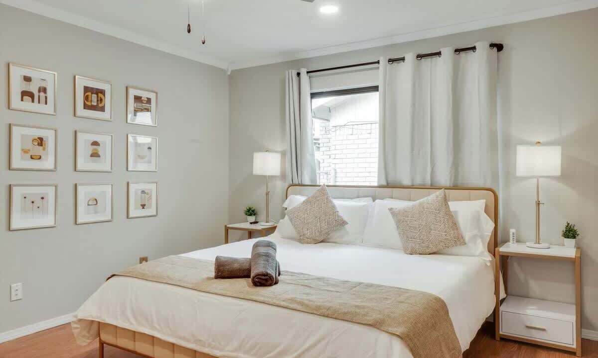 Photo of Bedroom in Northeast Carrollton