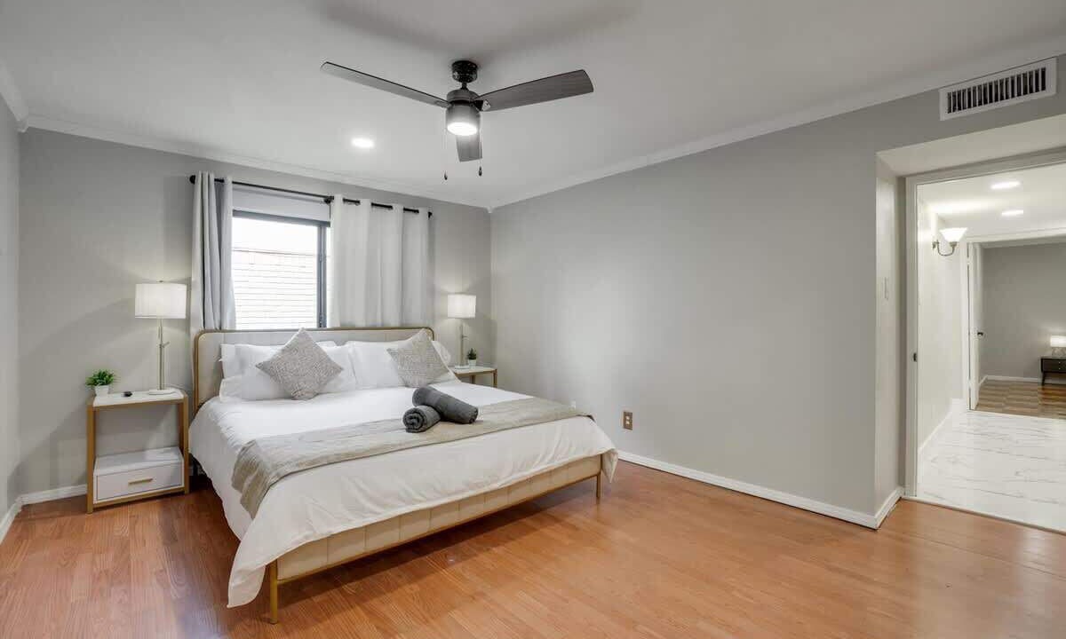 Photo of Bedroom in Northeast Carrollton